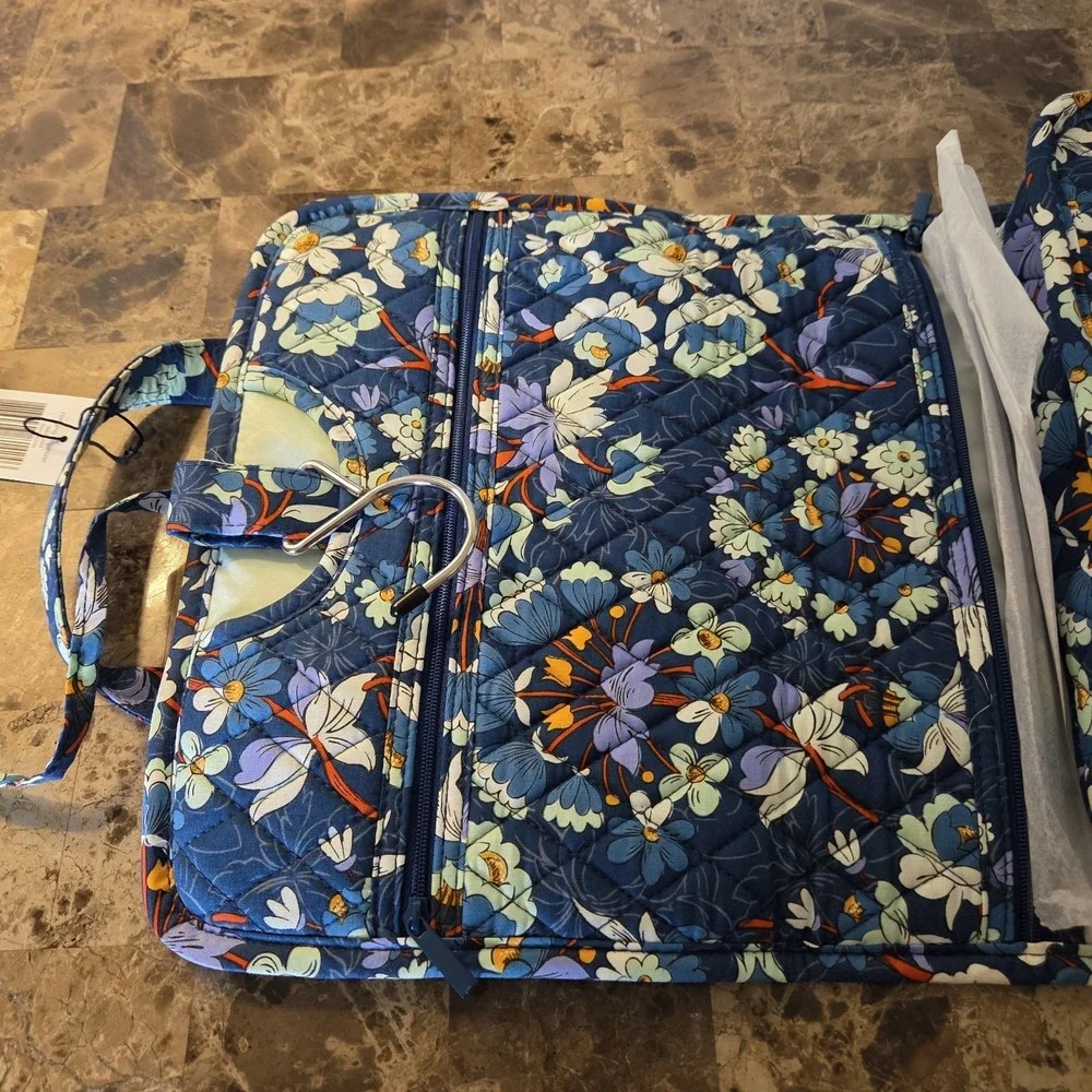Vera Bradley Hanging Travel Organizer Cosmetic Toiletry Bag Floral Bursts NWT